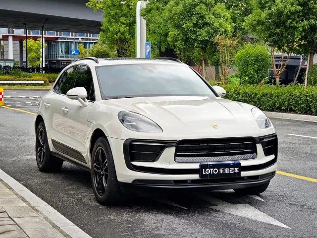 Porsche Macan — Фото автомобиля 3