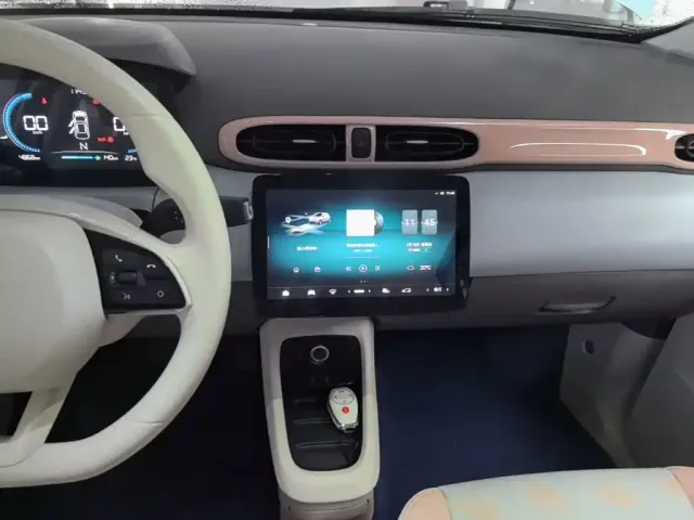 Leapmotor T03 — Фото автомобиля 8