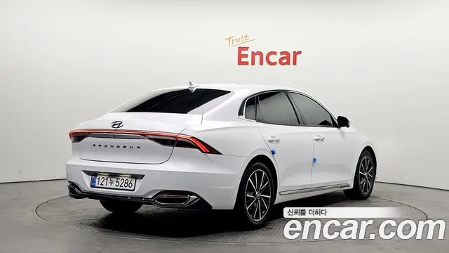Hyundai Grandeur Новый Grandeur IG — Фото автомобиля 2