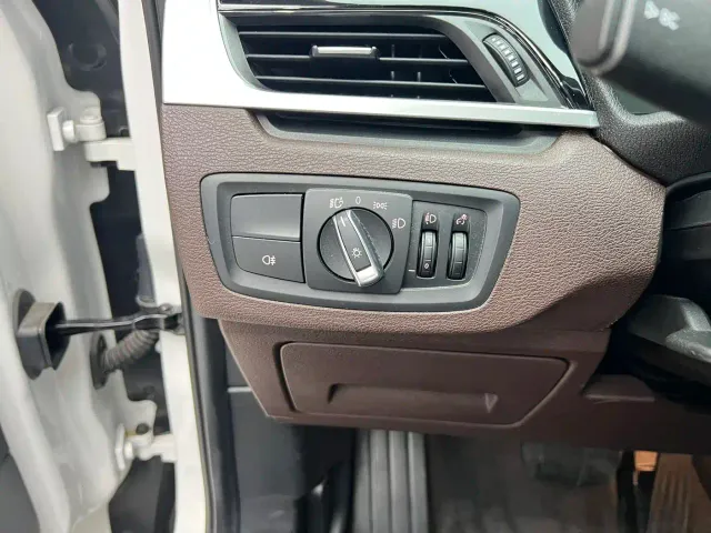BMW X1 — Фото автомобиля 12