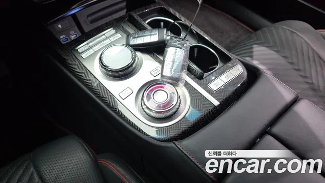 Genesis G80 Бензин 3.5 турбо AWD — Фото автомобиля 9