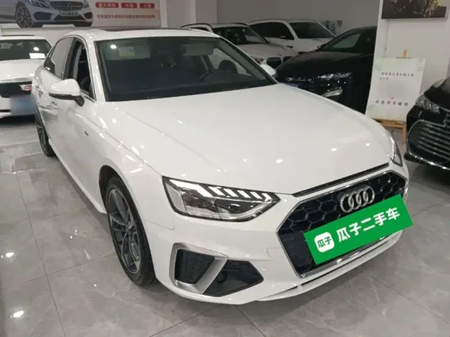 Audi A4L — Фото автомобиля 21