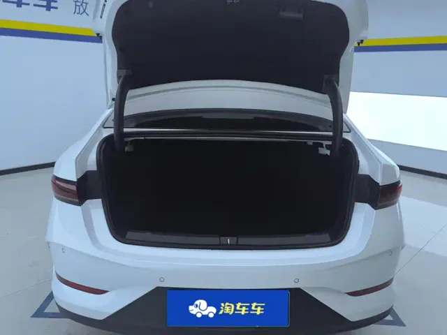 BYD Qin PLUS — Фото автомобиля 4