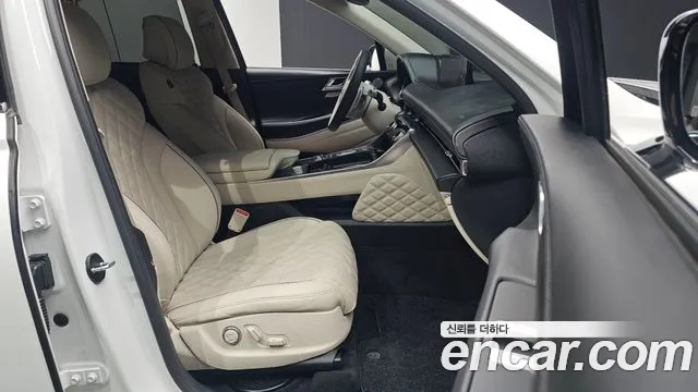 Genesis GV80 — Фото автомобиля 16