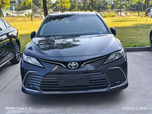 Toyota Camry — Фото автомобиля 2