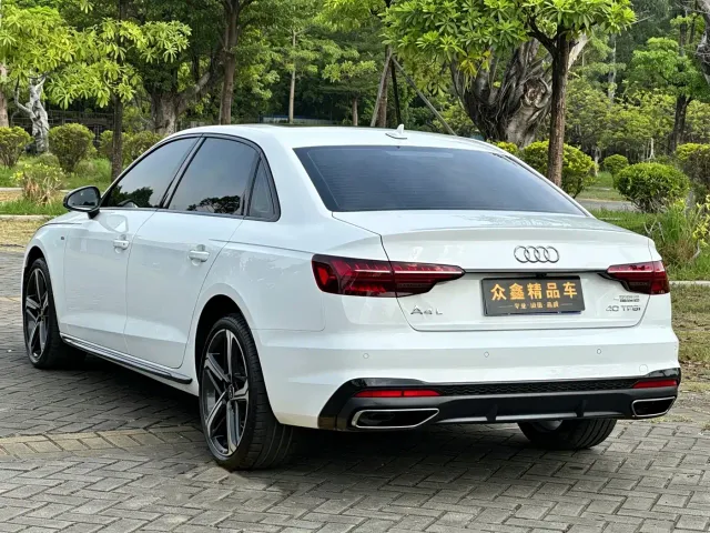Audi A4L — Фото автомобиля 13