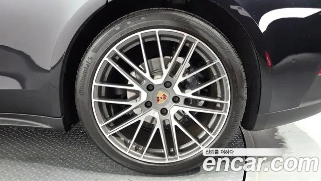 Porsche Panamera Panamera (976) — Фото автомобиля 16
