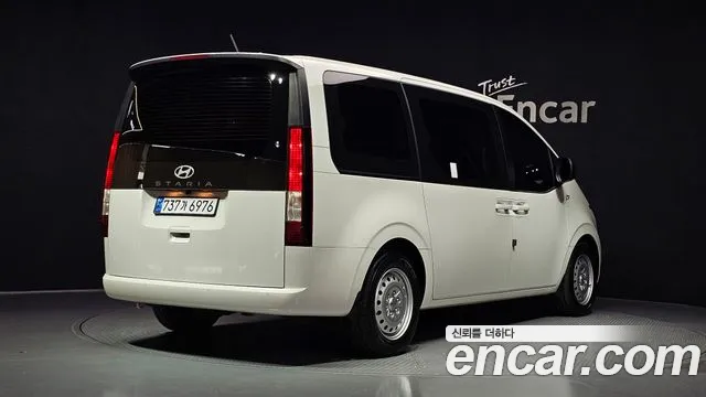 Hyundai Staria — Фото автомобиля 2