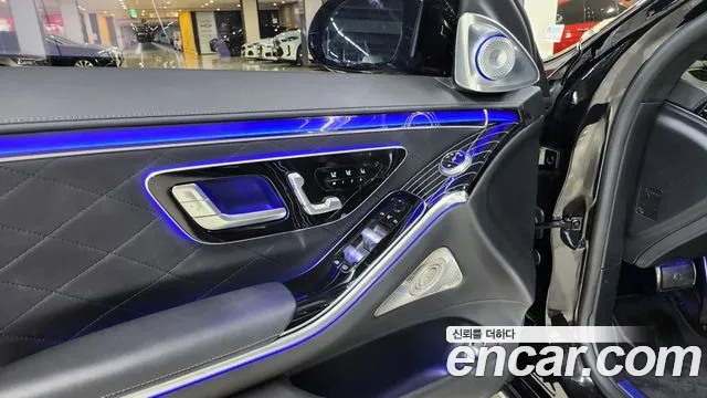 Mercedes-Benz S-Class — Фото автомобиля 15
