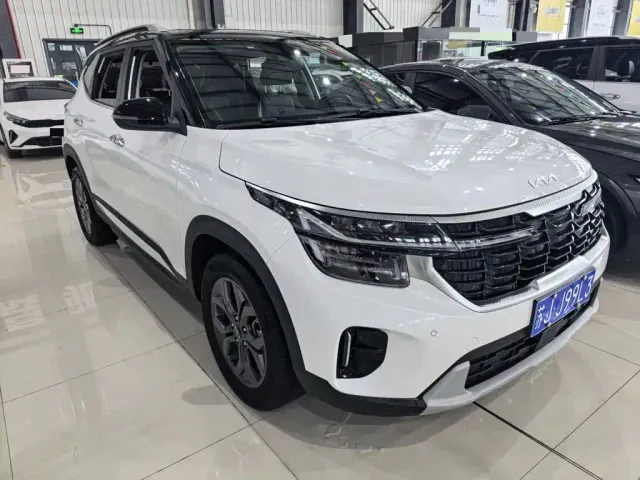 Kia Seltos — Фото автомобиля 3