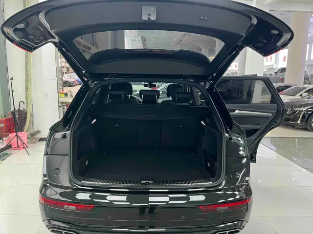 Audi Q5L — Фото автомобиля 18