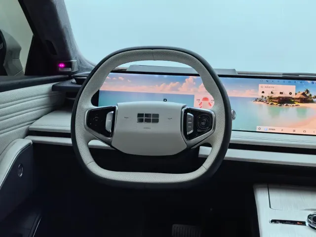 Geely Galaxy E8 — Фото автомобиля 21