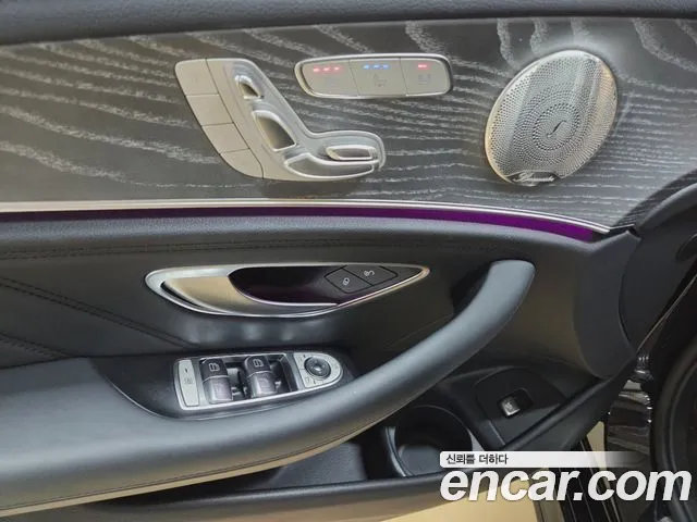 Mercedes-Benz E-Class — Фото автомобиля 5
