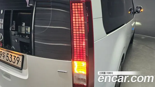 Hyundai Staria Staria 4WD Tourer 11 мест — Фото автомобиля 22