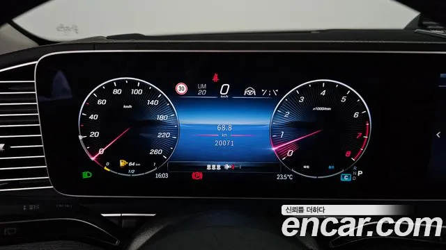 Mercedes-Benz GLE-Class — Фото автомобиля 8