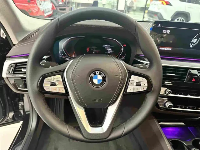 BMW 5 Series — Фото автомобиля 7