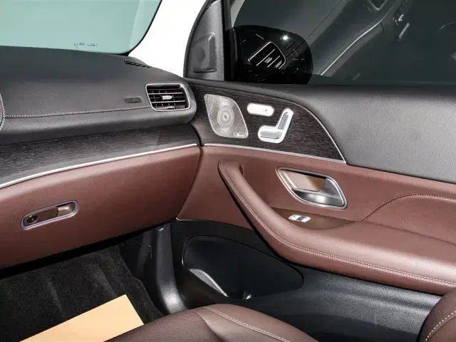 Mercedes-Benz GLE-Class — Фото автомобиля 29