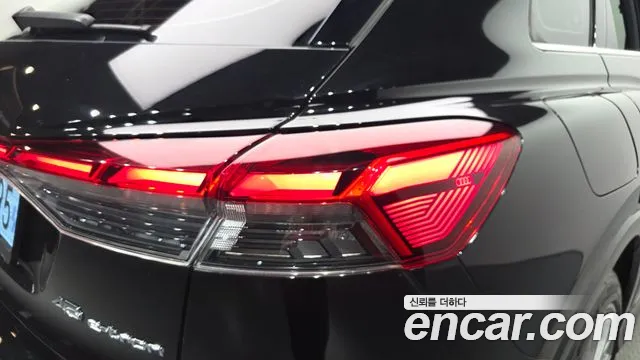 Audi Q4 e-tron F4 — Фото автомобиля 23