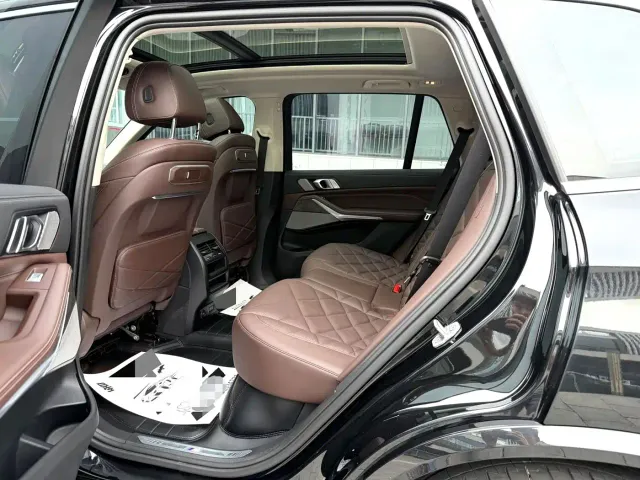 BMW X5 — Фото автомобиля 8