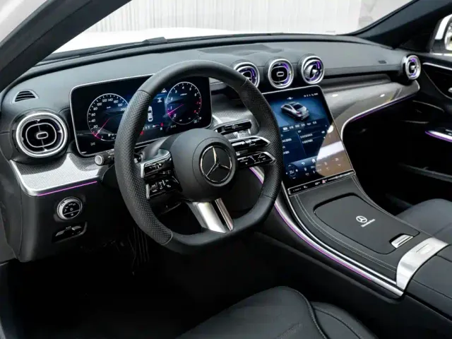 Mercedes-Benz C-Class — Фото автомобиля 24