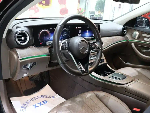 Mercedes-Benz E-Class — Фото автомобиля 7