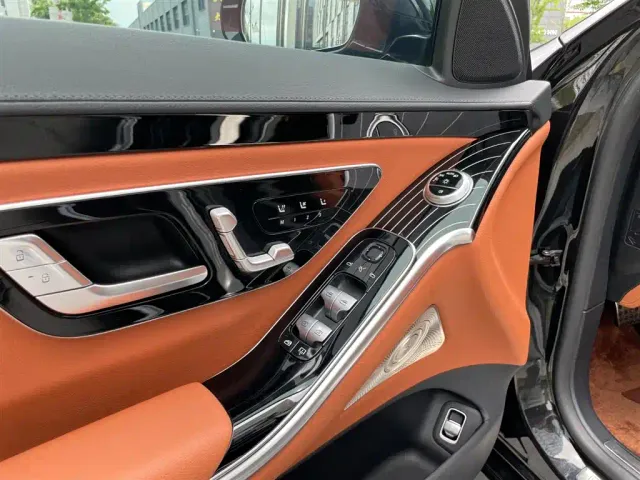 Mercedes-Benz S-Class — Фото автомобиля 11