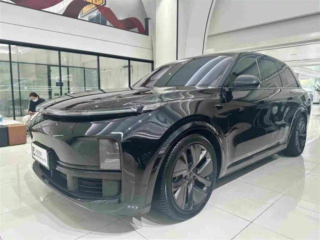 Фотография автомобиля — Li Auto L8