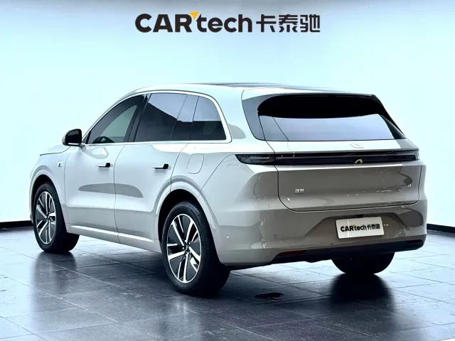 Li Auto L6 — Фото автомобиля 7