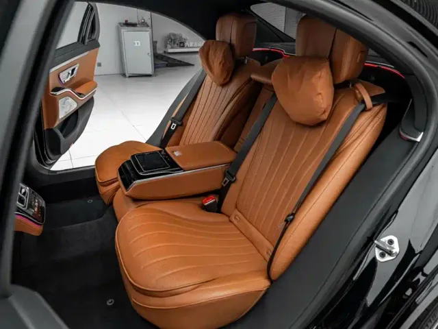 Mercedes-Benz S-Class — Фото автомобиля 24