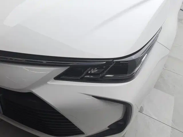 Toyota Corolla — Фото автомобиля 5
