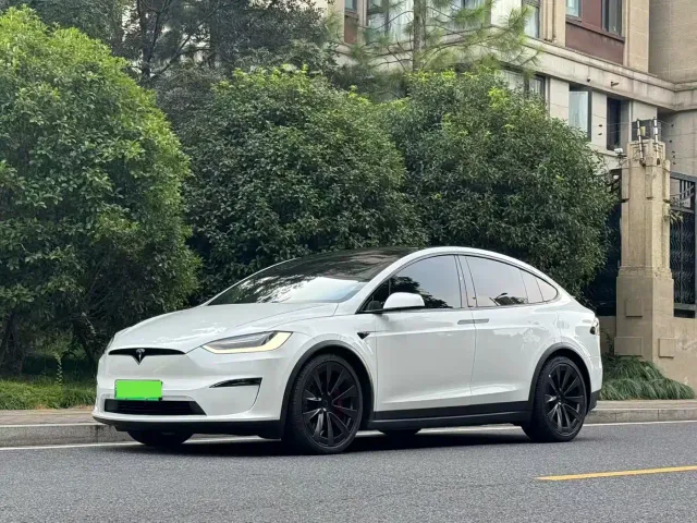 Фотография автомобиля — Tesla Model X