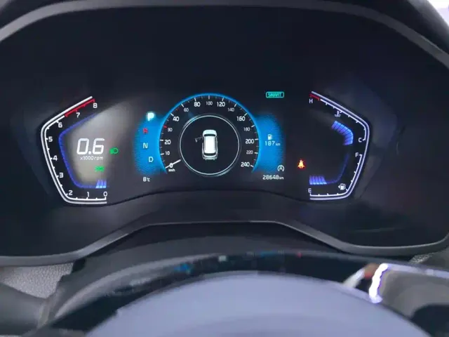 Kia Sportage — Фото автомобиля 14