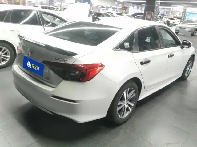 Honda Civic — Фото автомобиля 3