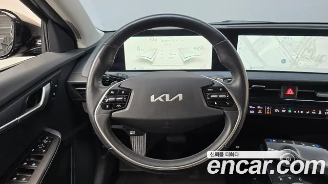 Kia EV6 — Фото автомобиля 13