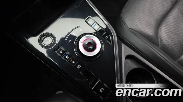 Kia Niro — Фото автомобиля 9