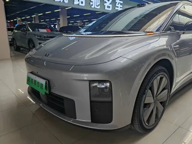 Li Auto i6 — Фото автомобиля 23