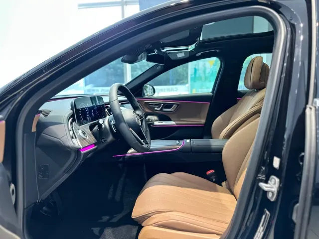 Mercedes-Benz E-Class — Фото автомобиля 12