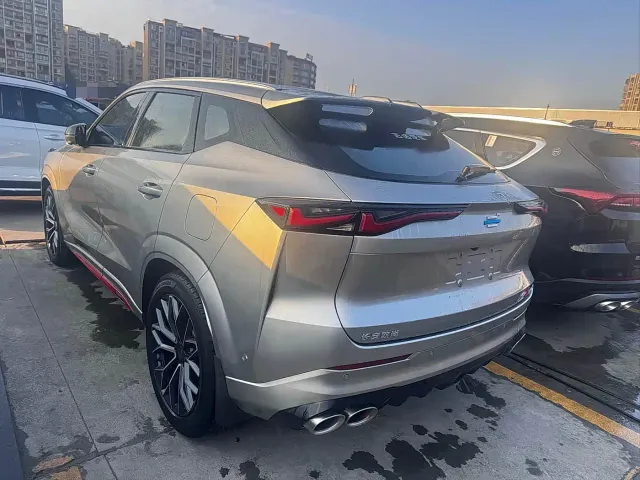 Changan Z6 — Фото автомобиля 4
