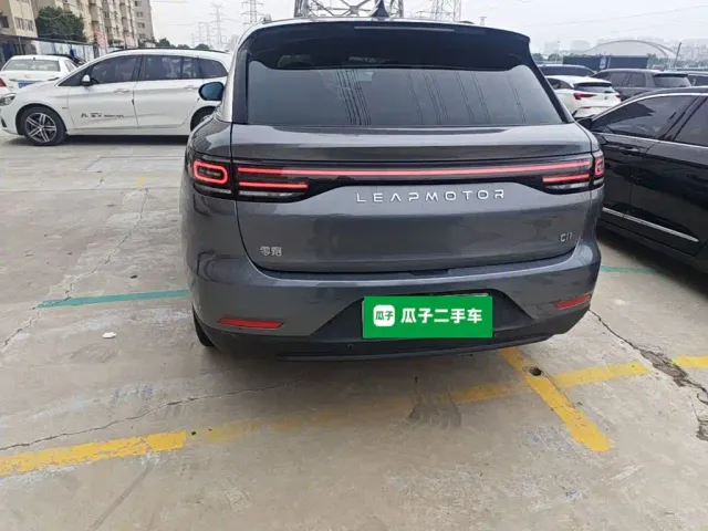 Leapmotor C11 — Фото автомобиля 5