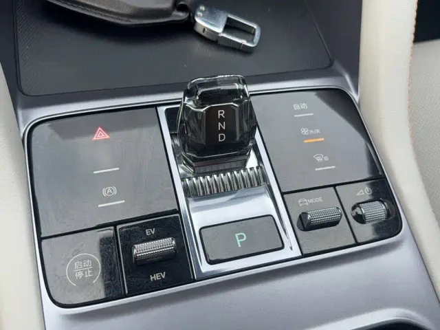 BYD Song PLUS — Фото автомобиля 8