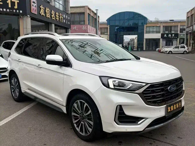 Ford Edge 2021 PLUS EcoBoost 245 FWD Luxury Sharp 7-seater — Фото автомобиля 3