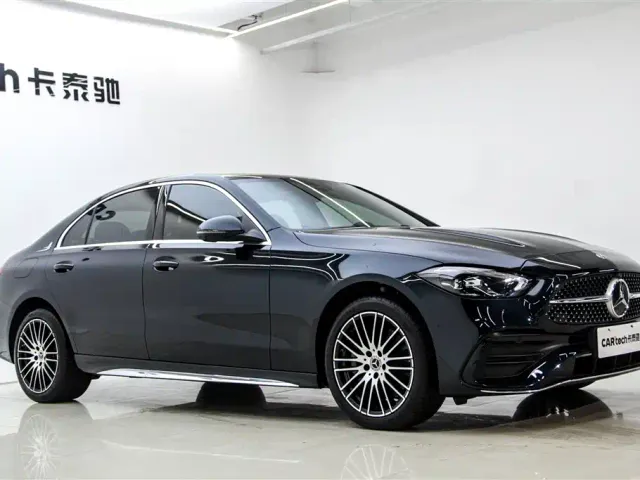 Mercedes-Benz C-Class — Фото автомобиля 4