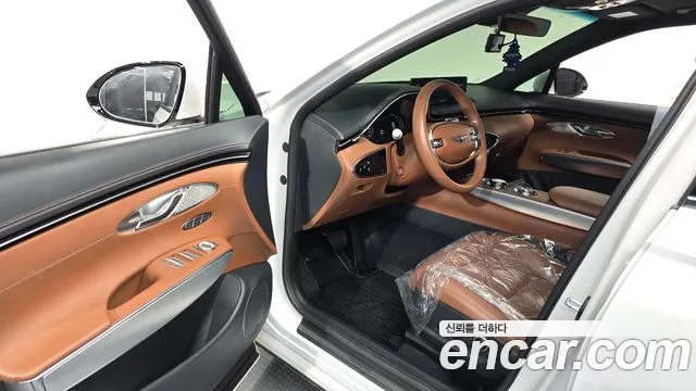 Genesis GV70 2.5T Бензин 2WD — Фото автомобиля 9