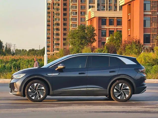 Volkswagen ID.4 Crozz — Фото автомобиля 3