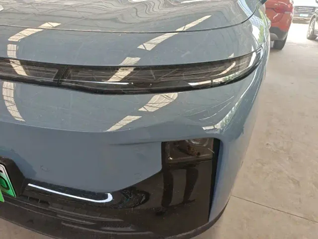 Leapmotor B10 — Фото автомобиля 23