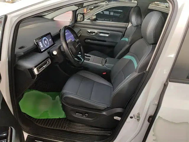 GAC Aion Y — Фото автомобиля 14