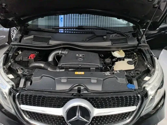 Mercedes-Benz V-Class — Фото автомобиля 19