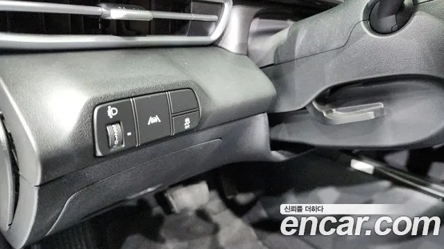 Hyundai AVANTE Avante (CN7) — Фото автомобиля 16