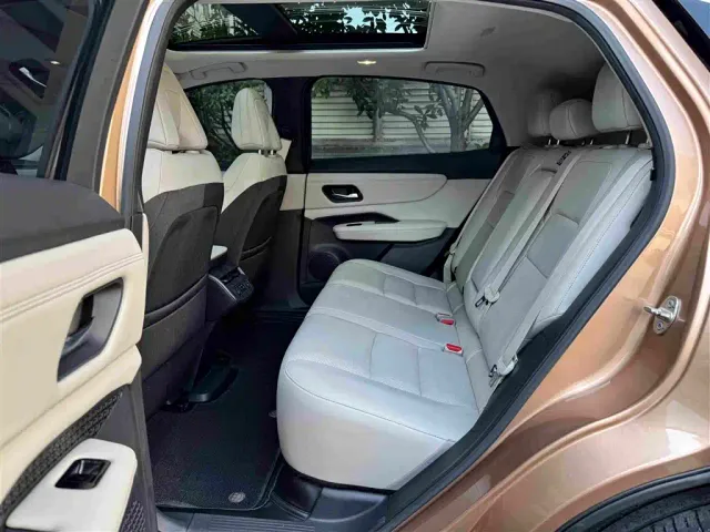 Nissan Ariya — Фото автомобиля 10