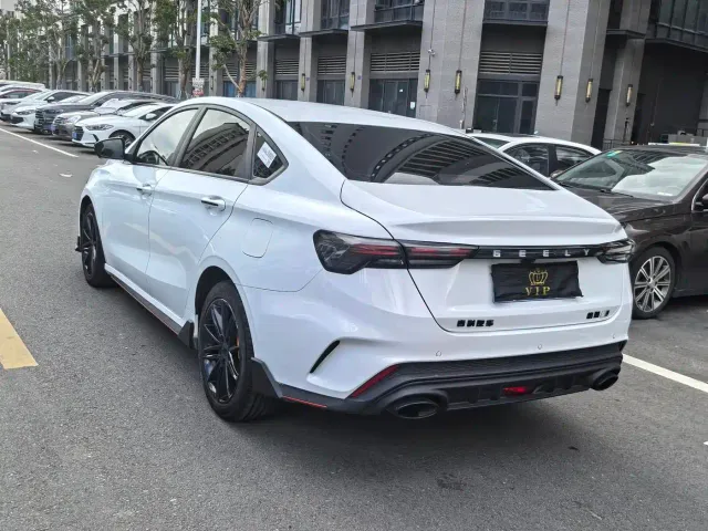 Geely Binrui — Фото автомобиля 5